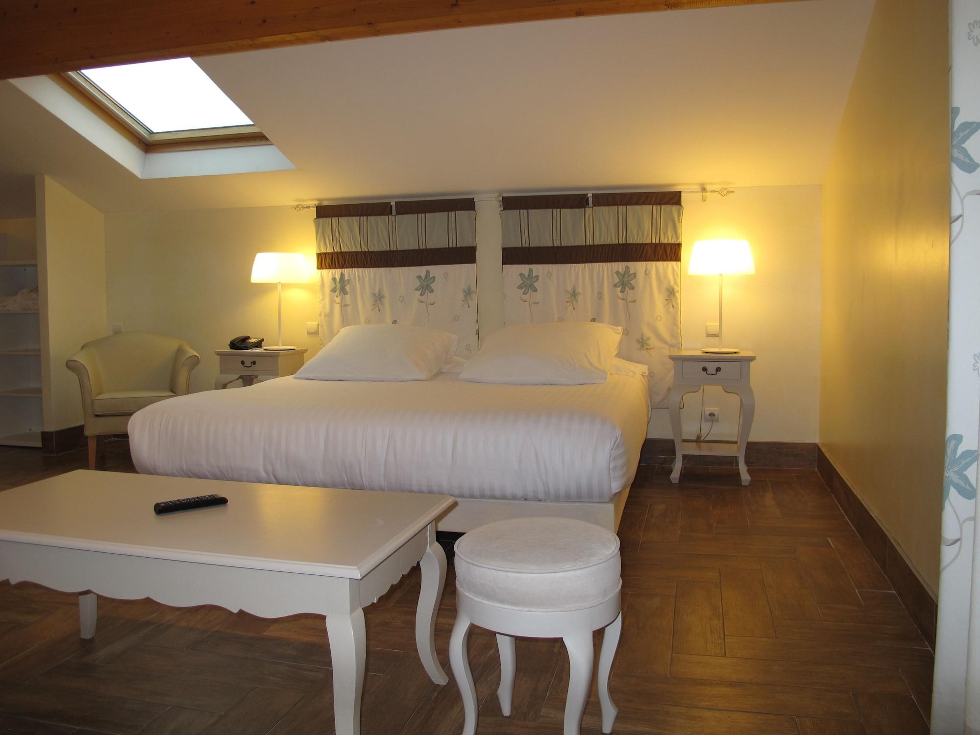 Hotel Sanary, Soleil Et Jardin - Renovation Hiver 2024-25 Eksteriør billede