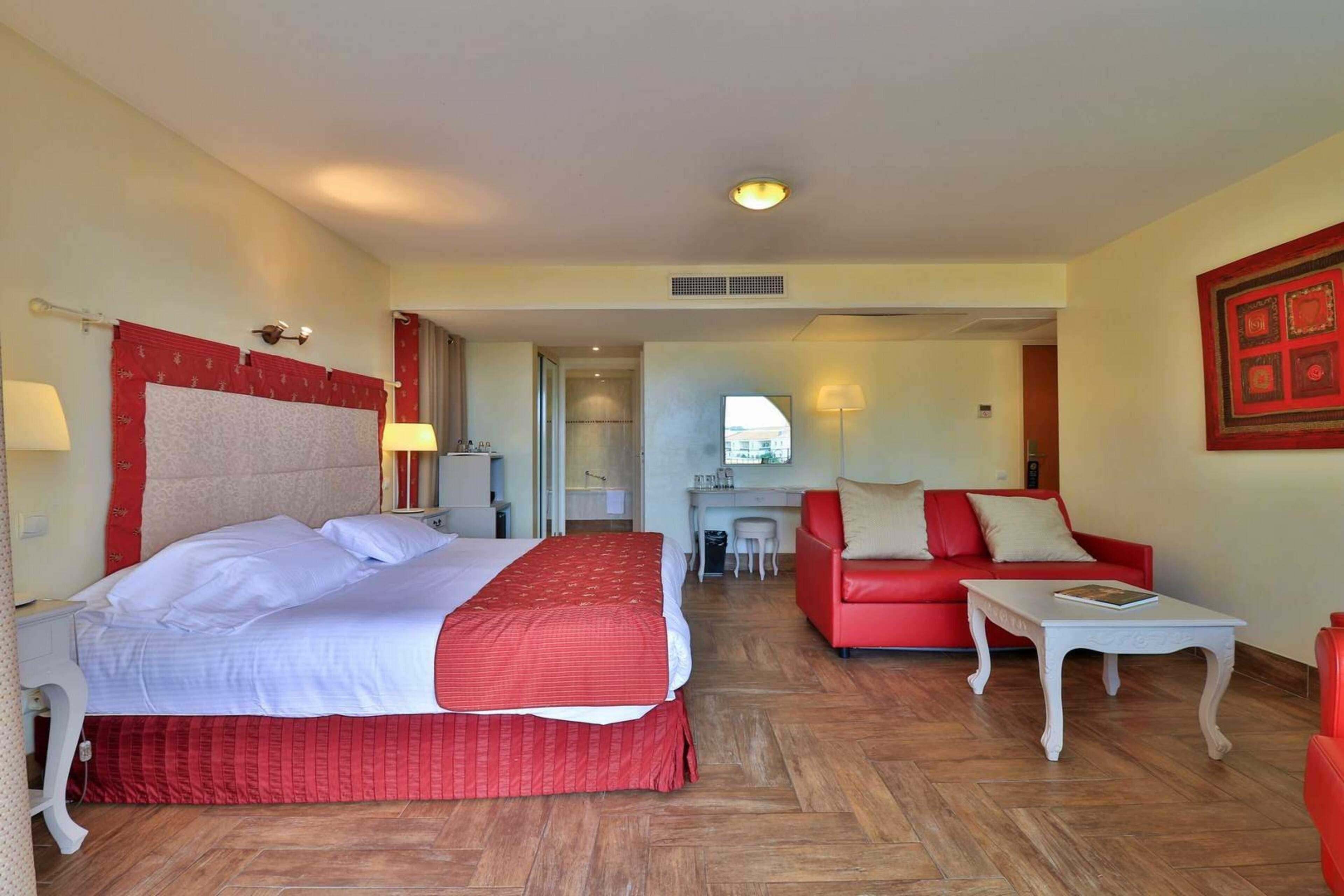 Hotel Sanary, Soleil Et Jardin - Renovation Hiver 2024-25 Eksteriør billede