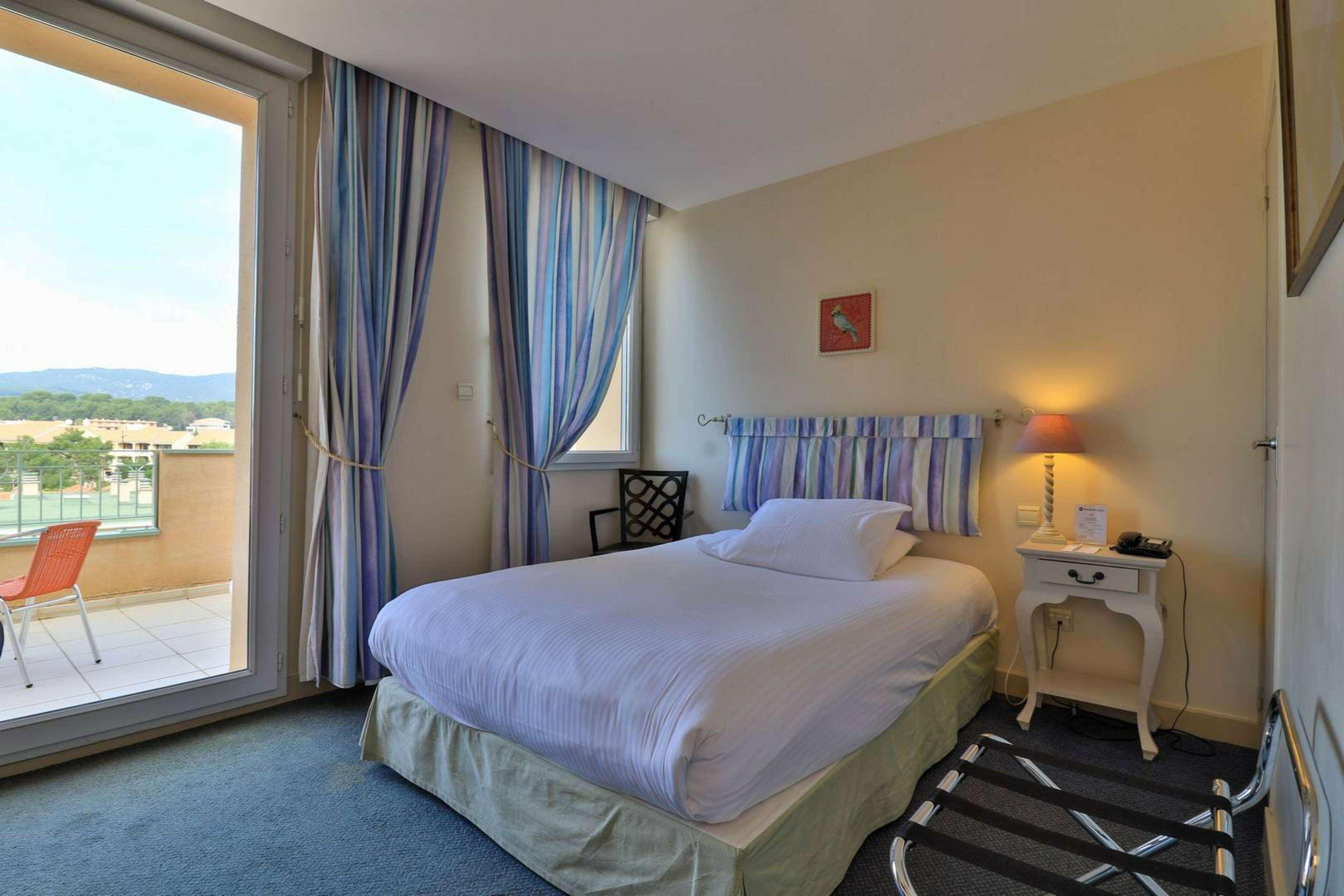 Hotel Sanary, Soleil Et Jardin - Renovation Hiver 2024-25 Eksteriør billede