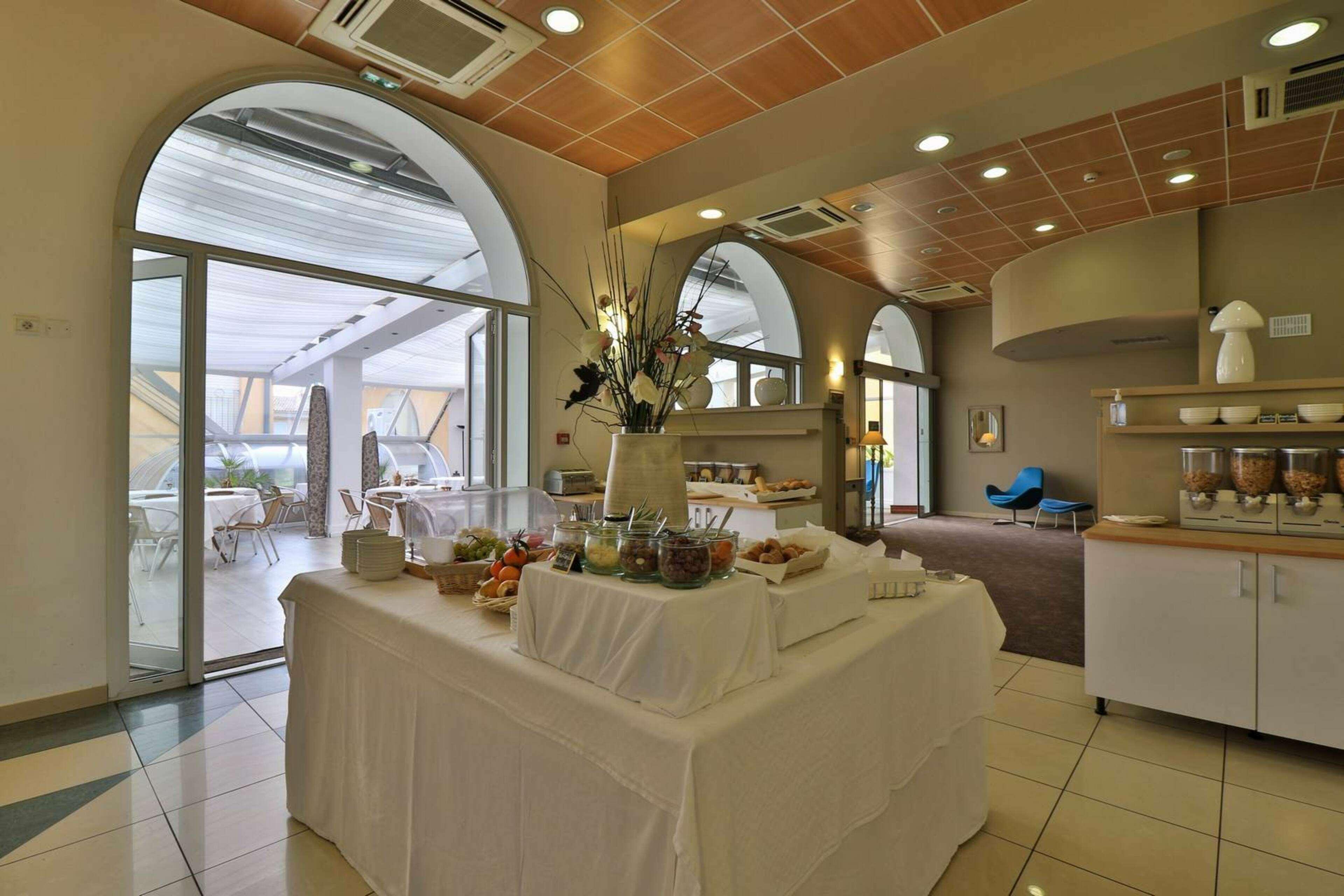 Hotel Sanary, Soleil Et Jardin - Renovation Hiver 2024-25 Eksteriør billede