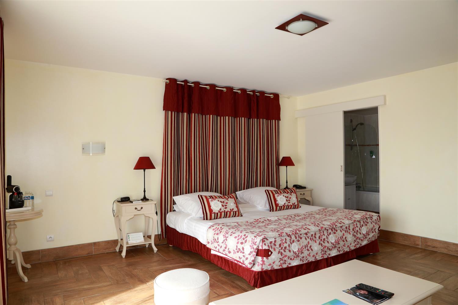 Hotel Sanary, Soleil Et Jardin - Renovation Hiver 2024-25 Eksteriør billede